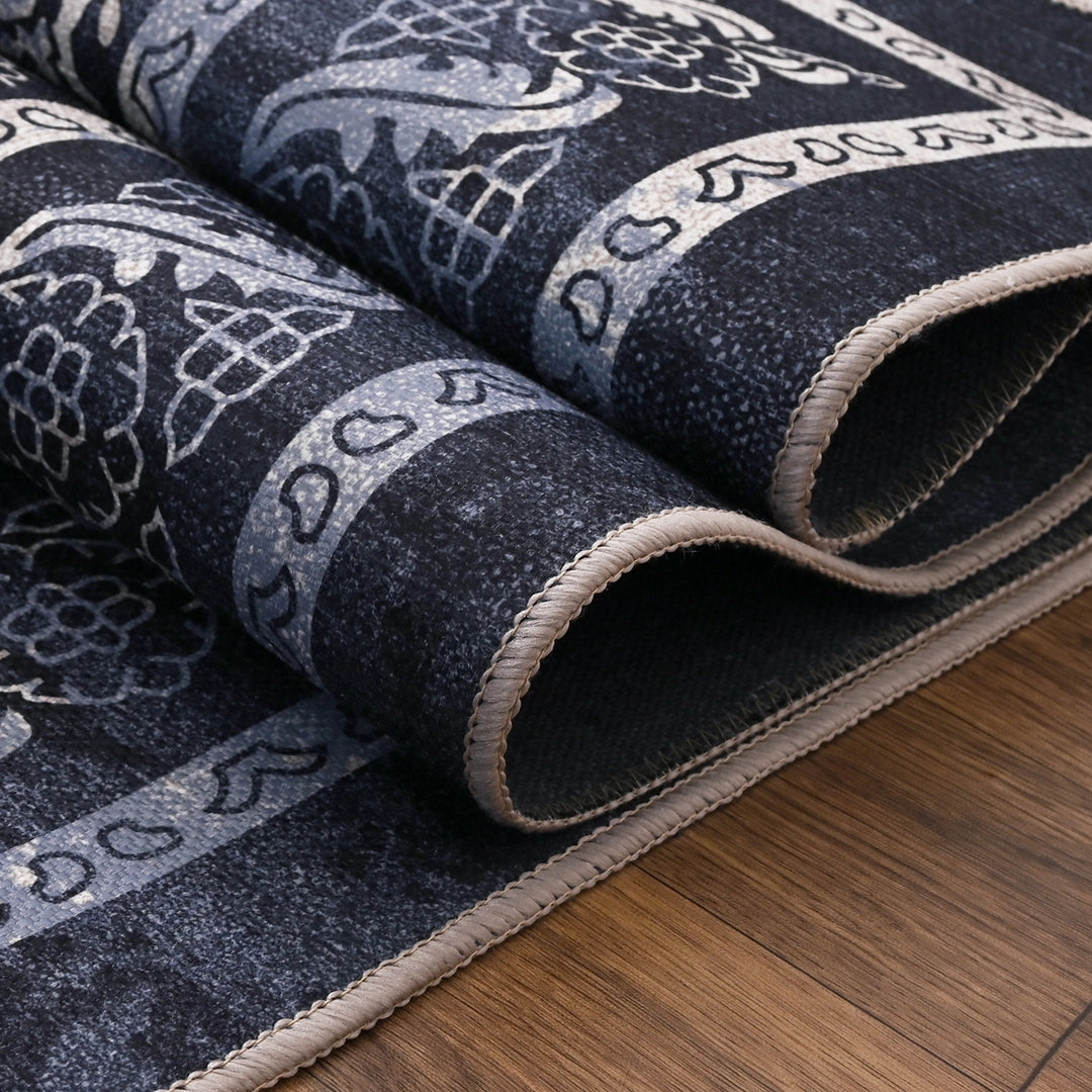 Momeni Classic Rug