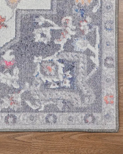 Haymond Traditional Chenille Rug