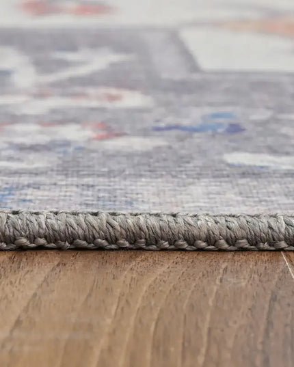 Haymond Traditional Chenille Rug