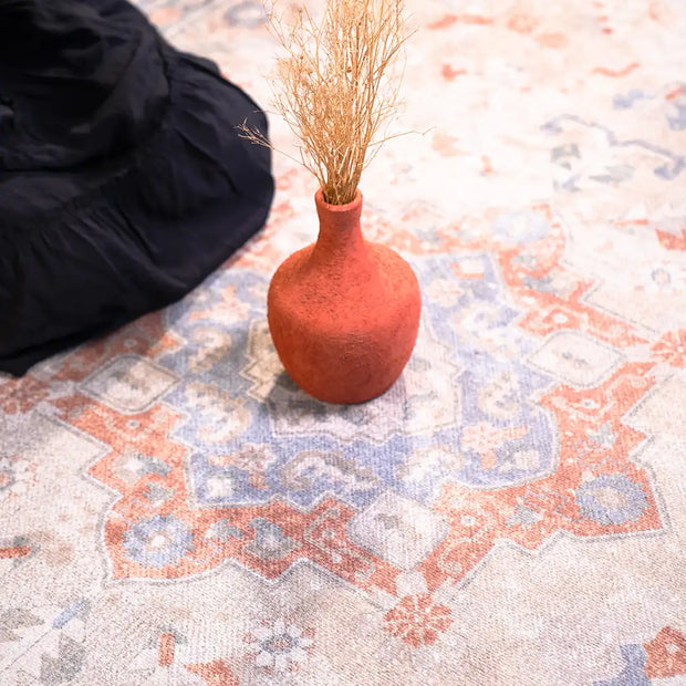 <h4><strong>New Collection</strong></h4>