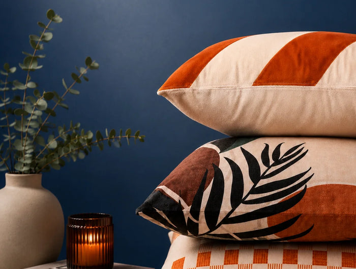 <h2>New <em><strong>STYLE</strong></em><br/>Summer Cushions 26'</h2>